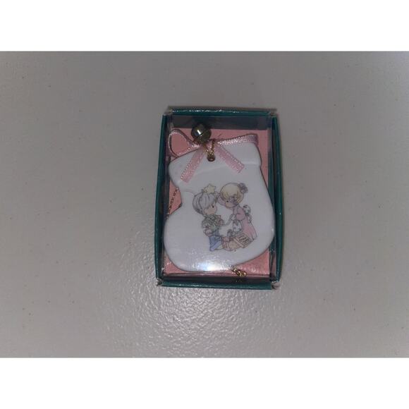 Precious Moments "Christmas Boy & Girl with Stocking" 2.5" Christmas Ornament - Picture 1 of 1